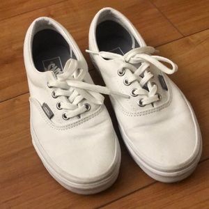 Vans - classic white Authentic Pro size 6